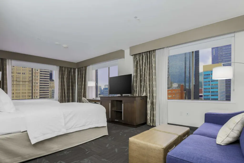 Hampton Inn & Suites Dallas Downtown hotel room with a view
