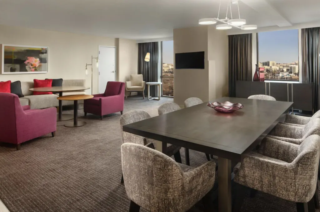 Crowne Plaza Dallas Market Center 1 bedroom suite love field medical center area