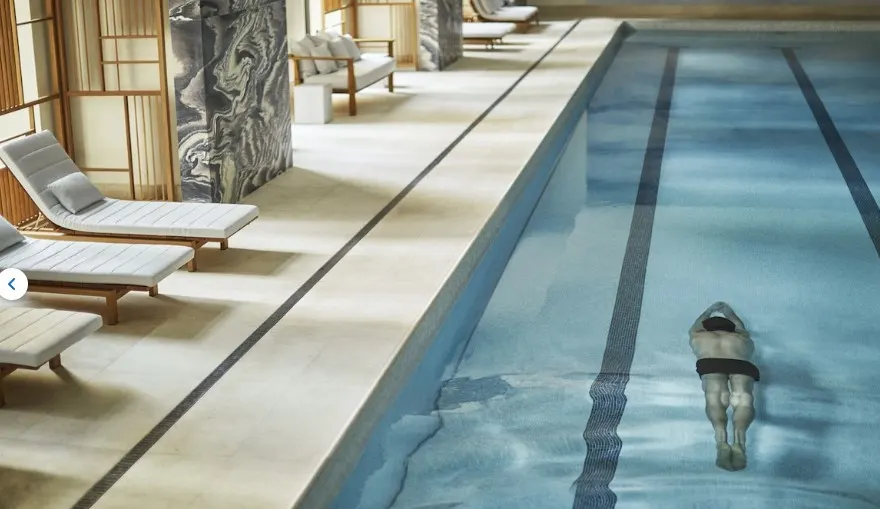 For Seasons Hotel DOwntown New York is a New York hotel with indoor pool. View of the pool