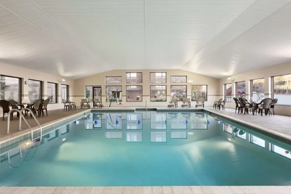 Country Inn & Suites by Radisson, Atlanta Galleria/Ballpark ATlanta hotels with indoor pools