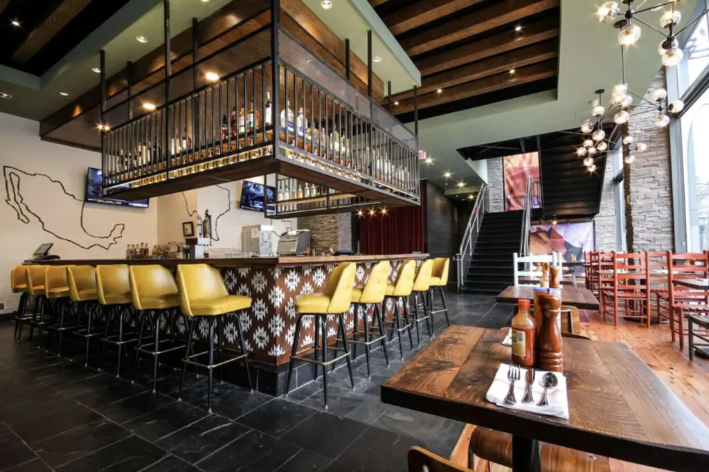 Hilton Garden Inn Atlanta Downtown hotel restaurant 