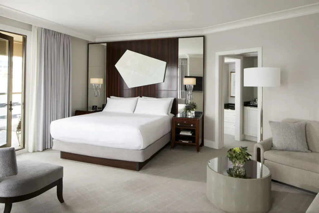 Waldorf Astoria Atlanta Buckhead  hotel room
