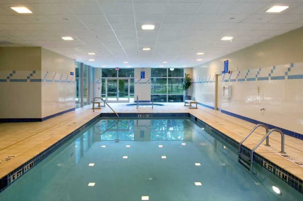 Hilton Atlanta Airport hotel with indoor pool near atlanta airport