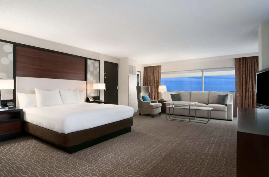 Hilton Atlanta Airport hotel room