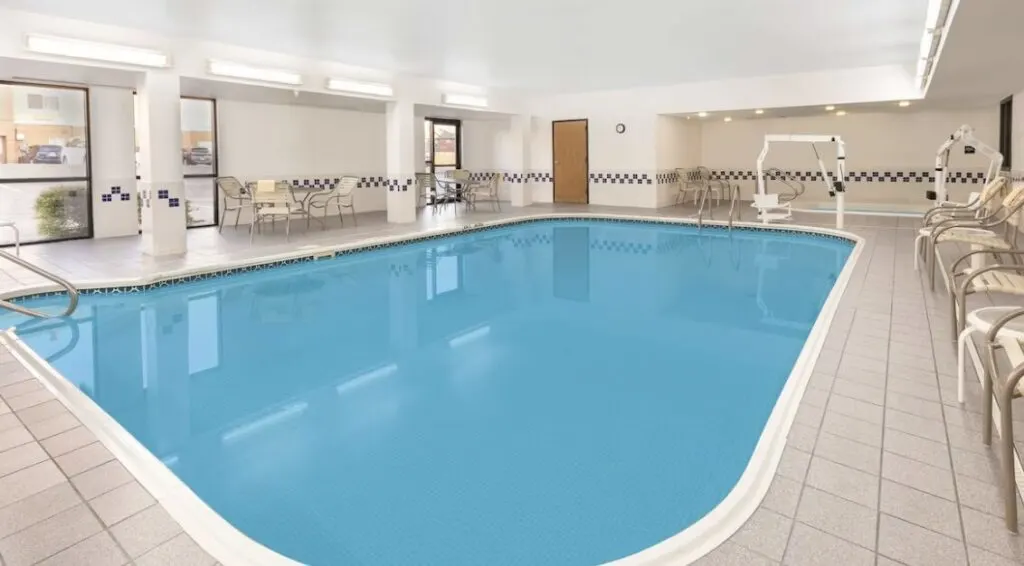 large indoor pool hotels in OKC Baymont by Wyndham Oklahoma City/Quail Springs 