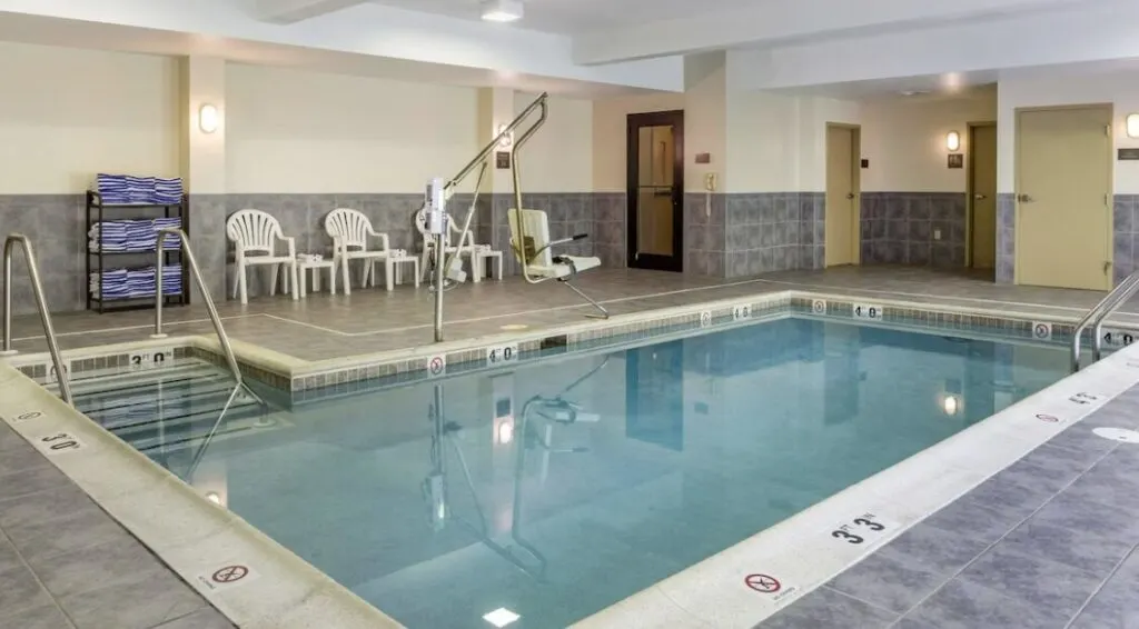 hotel indoor pool at Comfort Suites Amish Country