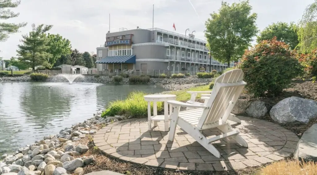 exterior of Fulton Steamboat Inn, view from outdoors area 